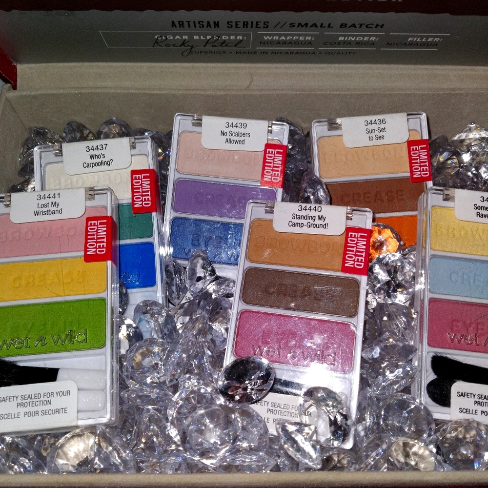 Wet n wild trio eyeshadow